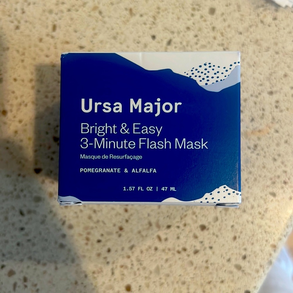 Unopened *brand new Ursa Major Bright & Easy 3-minute flash mask.